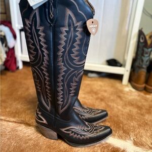 NWT Ariat Casanova boots size 10B